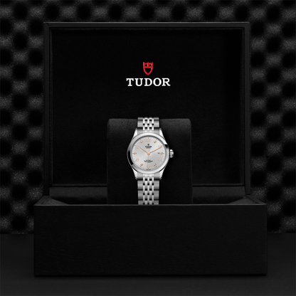 1926 28mm - Silver, Diamond-Set on Bracelet