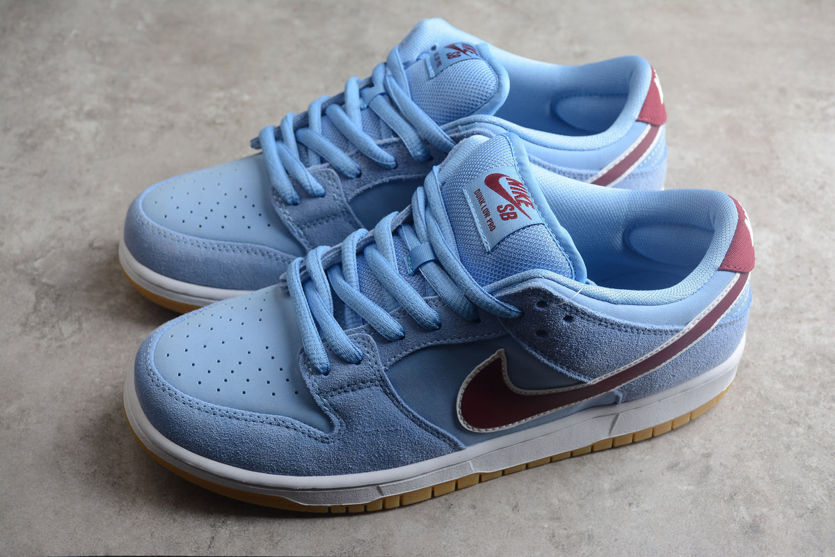 Nike SB Dunk Low Philadelphia Phillies