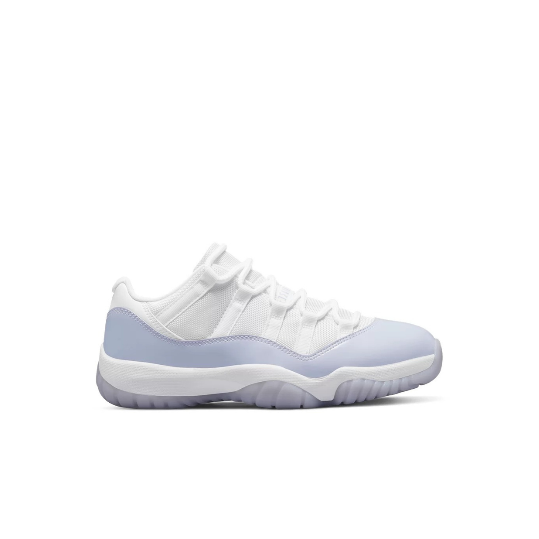Air Jordan 11 Low  Pure Violet