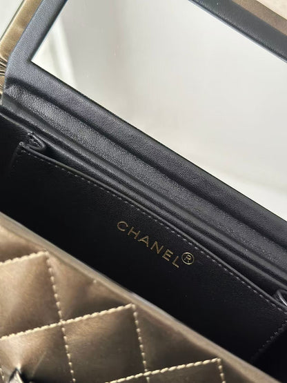 Chanel 2025 Vanity Bag 22cm Olive Green Leather