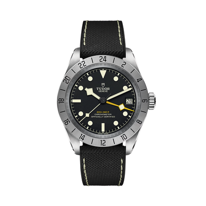 Black Bay Pro 39mm - Black on Hybrid Rubber/Leather Strap
