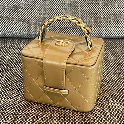 Chanel 2026 Vintage Mini Square Vanity Case 11cm Patent Calfskin