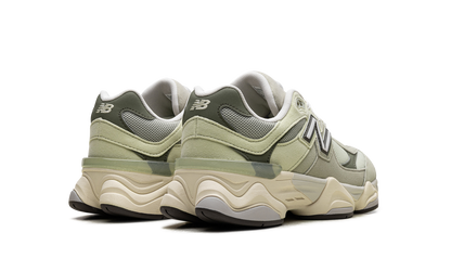 9060 GS "Olivine" GC9060EE