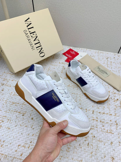 VT 25 Low Top Garavani Sneaker White Blue Cowhide 331677