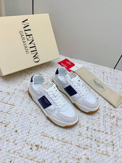 VT 25 Low Top Garavani Sneaker White Blue Cowhide 331677