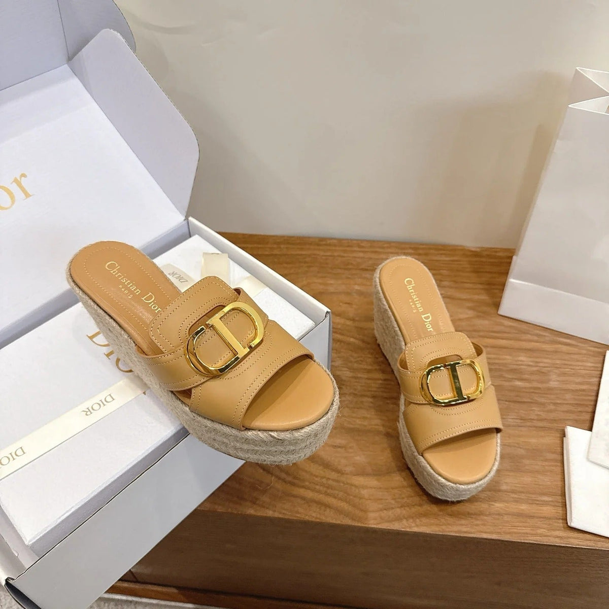 Dior 2026 CD Logo Wedge Sandals 95mm Straw Leather 911783