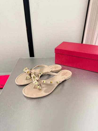 Valentino Rockstud PVC Thong Sandals 868849