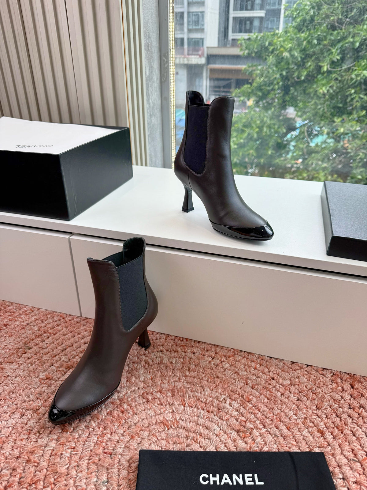CC 26s Boot Black Coffee Lambskin Patent Leather 916016