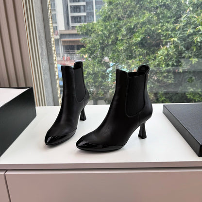 CC 26s Boot Black Lambskin Patent Leather 916019