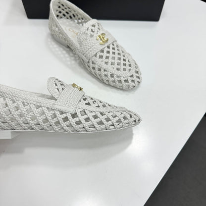 CC Pre 2026 Moccasin White Woven Sheepskin 817677