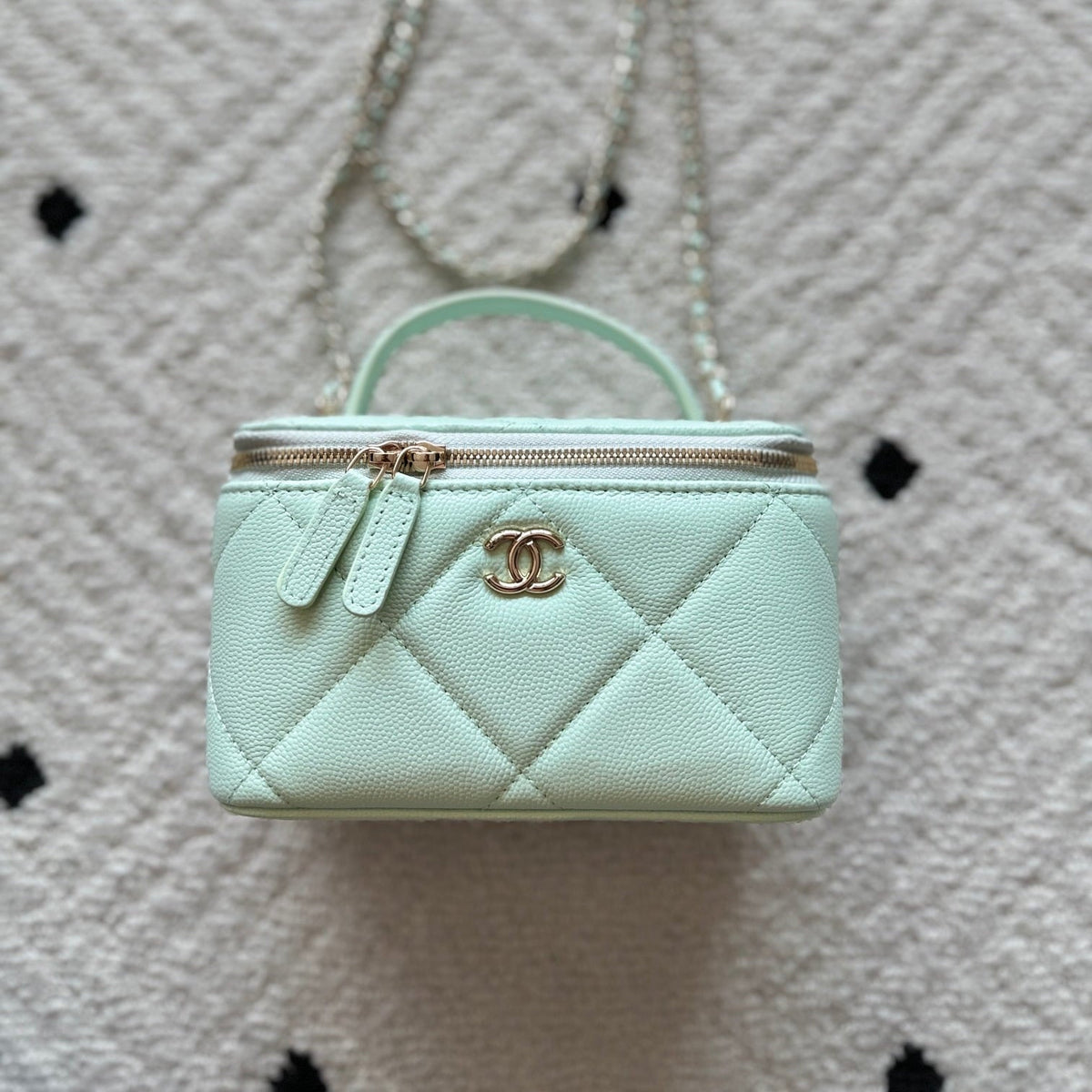 Chanel 2025 Vanity 17cm Bag Mint Green Caviar Leather 320297
