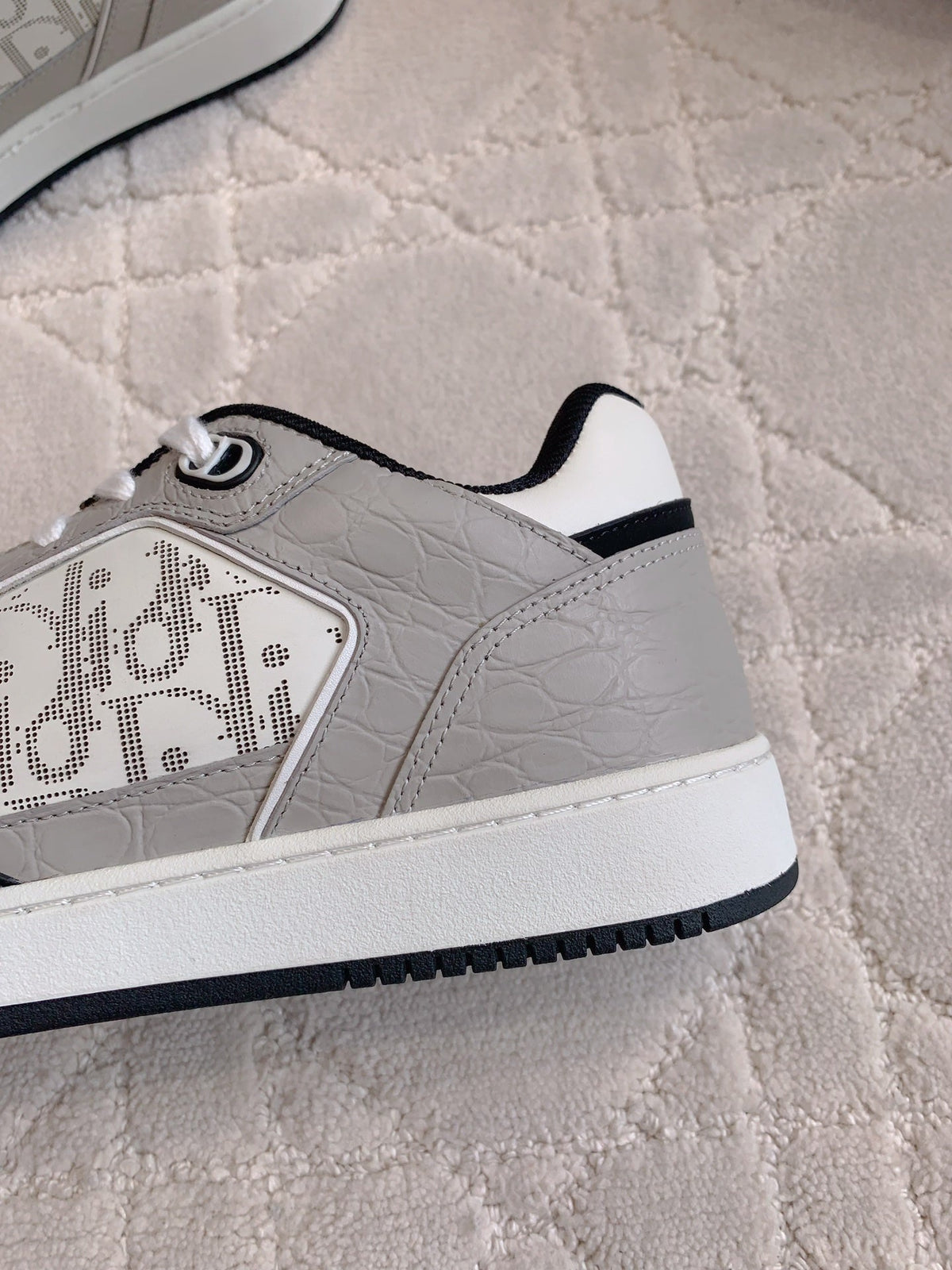 CD B27 Low-Top Sneaker Grey White Mix Black Print Wrinkled Calfskin