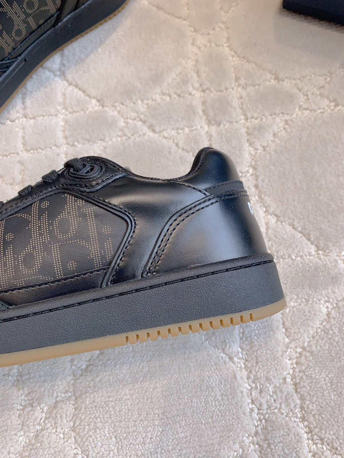 CD B27 Low-Top Sneaker Black Calfskin