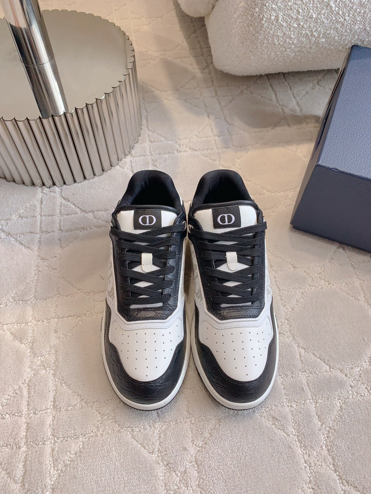 CD B27 Low-Top Sneaker White Black Print Wrinkled Calfskin