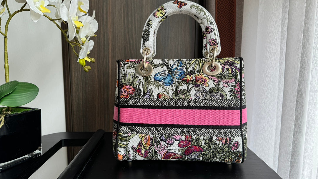 medium lady 24 black pink flower embroidery