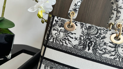 medium lady 24 black white sun embroidery canvas