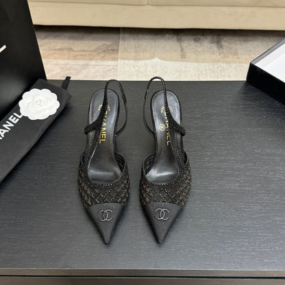CC 26s Rhinestone Pointed-Toe Shoe Black Suede Canvas 907703