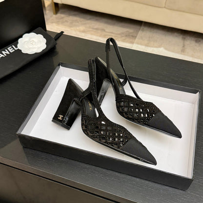 CC 26s Rhinestone Pointed-Toe Shoe Black Suede Canvas 907703