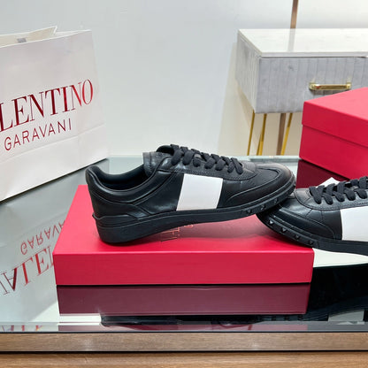 Valentino 25s Upvillage Sneakers In White Mix Black Lambskin