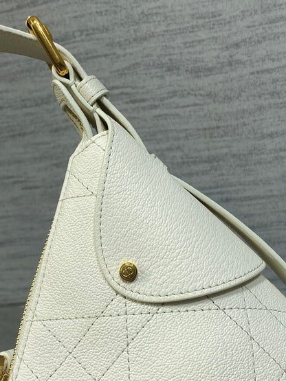 Dior 2025 Voyage Bag 23cm White Grained Calfskin 267760
