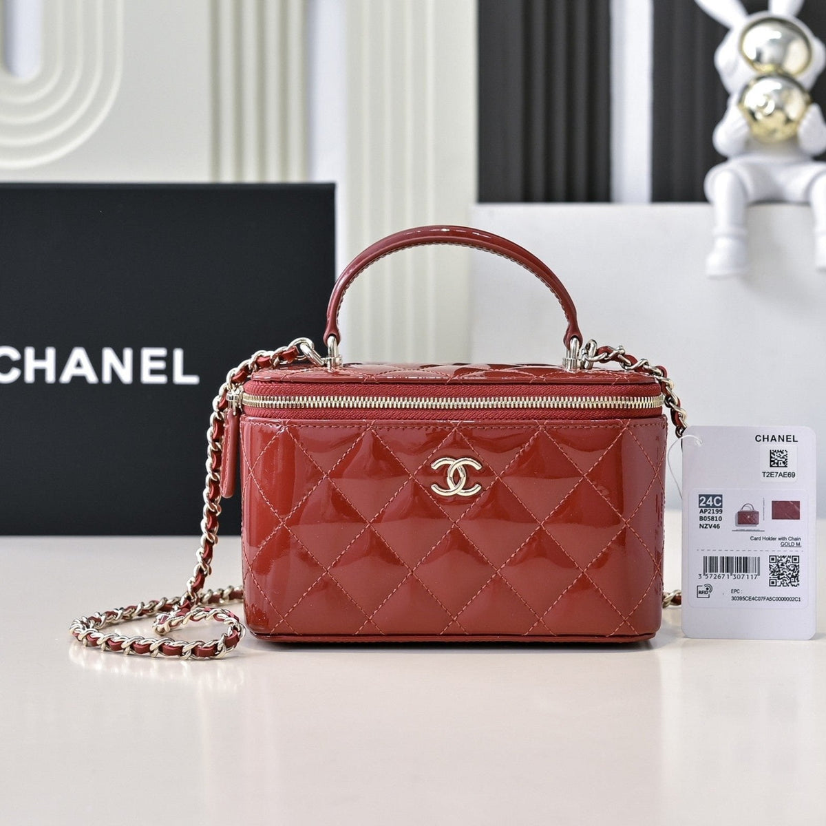 CC 24P Vanity Top Handle 16.5cm Red Patent Calfskin Light Gold Hardware