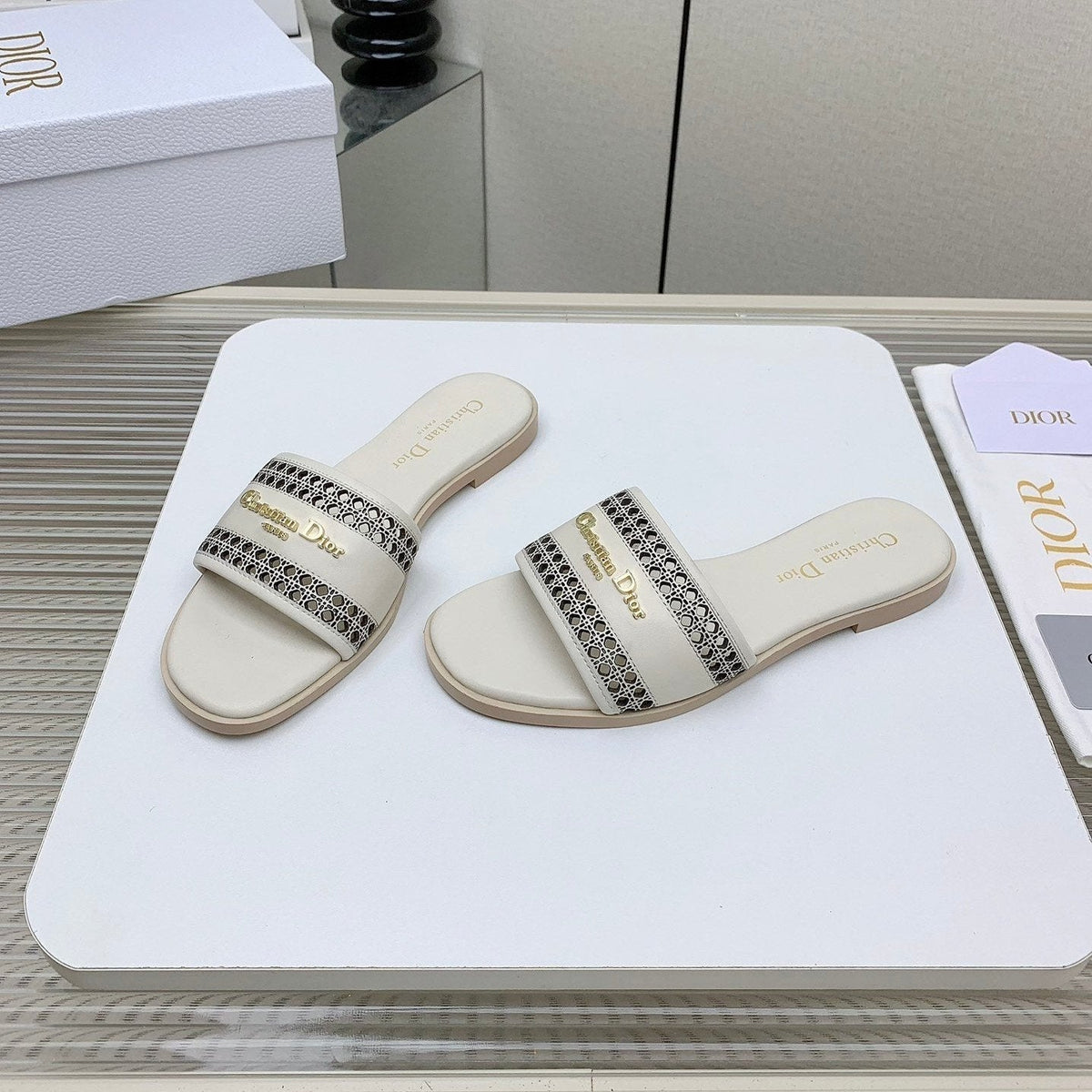 CD D-Lane Slide In White Cowhide 106277