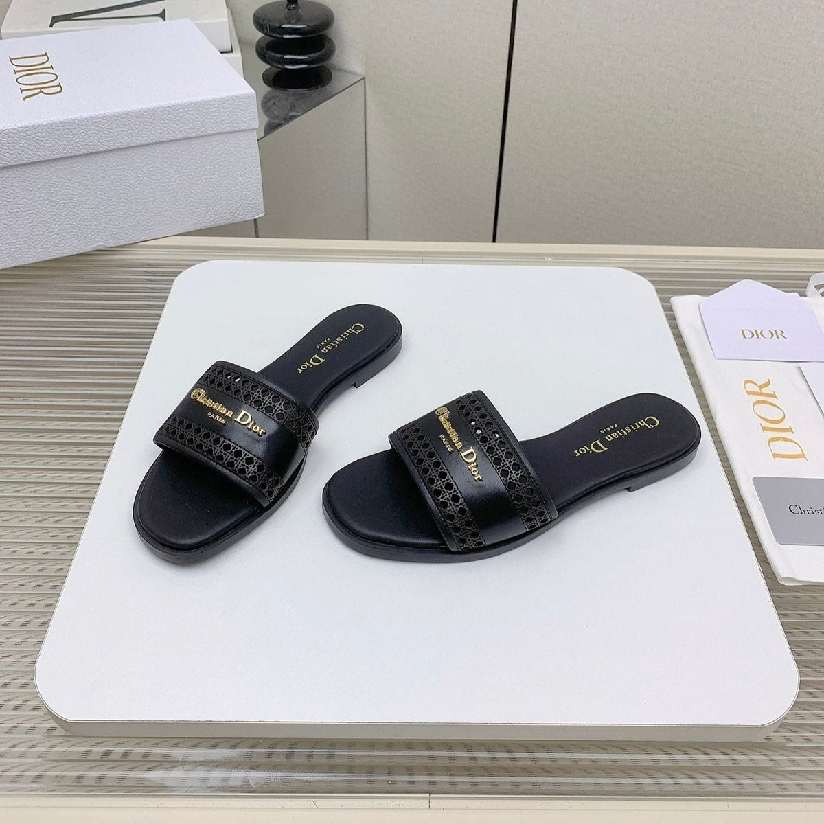CD D-Lane Slide In Black Cowhide 106281