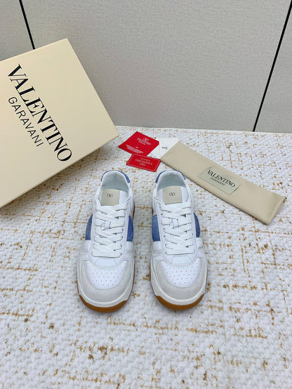 VT 25 Low Top Garavani Sneaker Denim White Cowhide