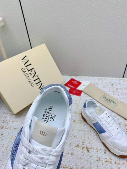 VT 25 Low Top Garavani Sneaker Denim White Cowhide