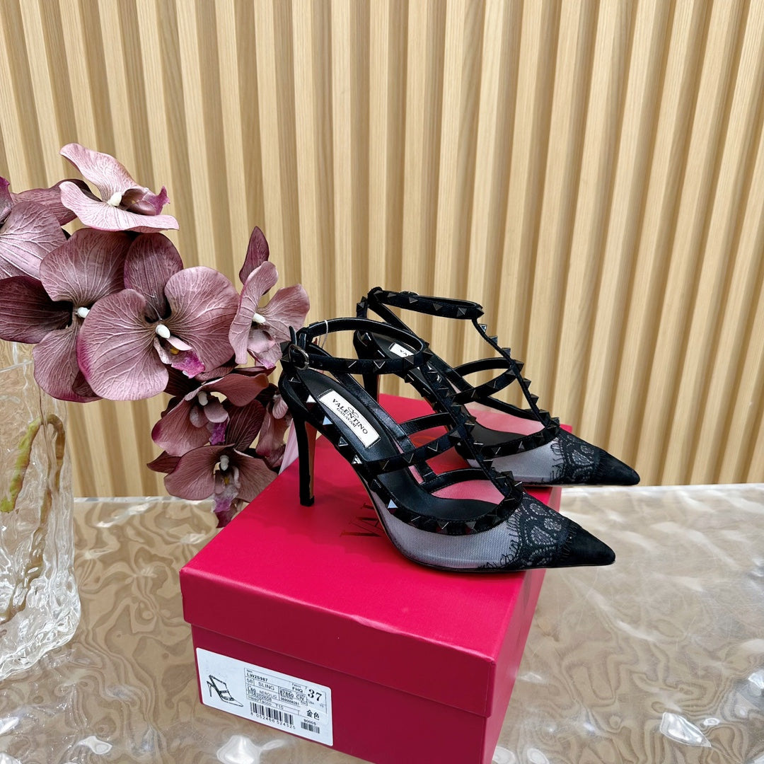 Rockstud Metallic Ankle Strap Pump 95mm Black Lambskin And Lace Fabric 102095