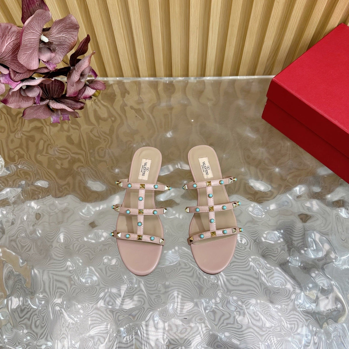 Rockstud Leather Caged Mule Sandals 10mm Pale Pink Sheepskin 307858