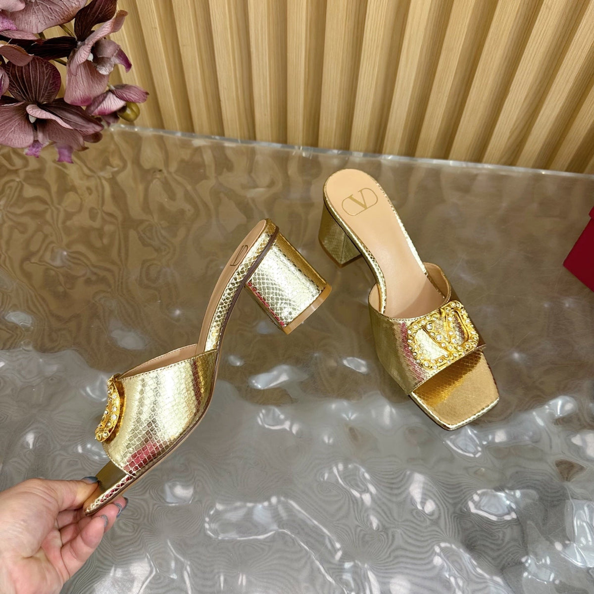 VT 25 Vlogo Mule Gold Snakeskin Leather