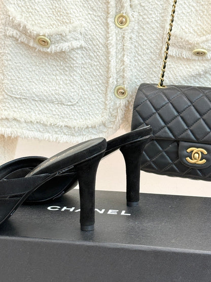 CC 26s Camellia High-Heeled Sandals Black Suede 920376