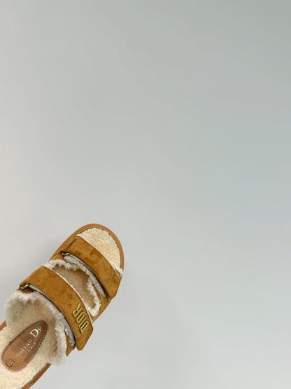 Dioract Slide In Caramel Suede And Wool Fleece Lining 109877