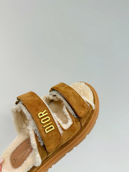 Dioract Slide In Caramel Suede And Wool Fleece Lining 109877