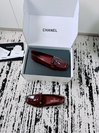 CC AW26 Mocassins Falt Bordeaux Shiny Leather 942739