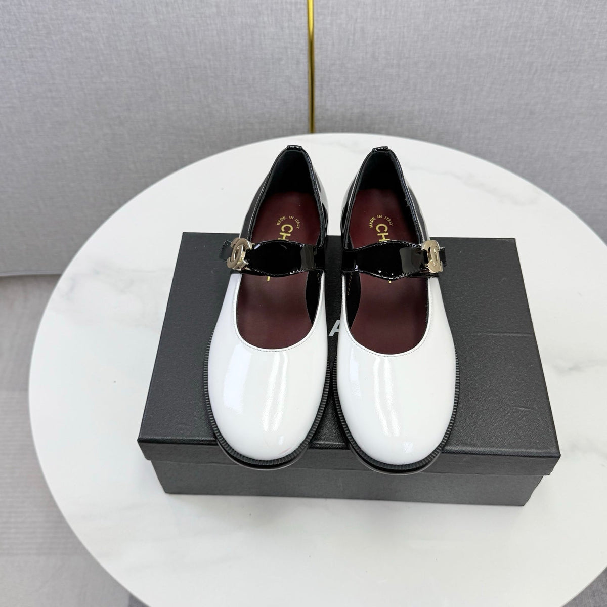 CC 26s Mary Jane Flats Black White Patent Leather 904498