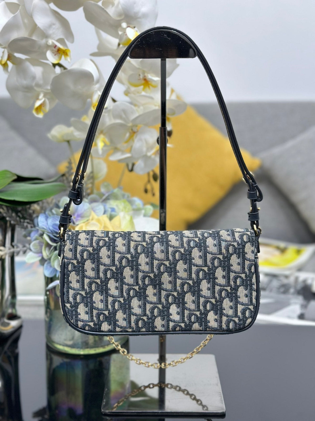 CD D-Vine's new chain bag 22 blue oblique fabric