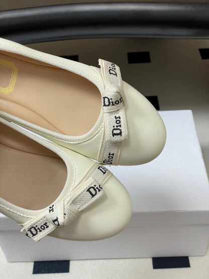 CD J'Adior Ballet Flat Cream Lambskin 834929