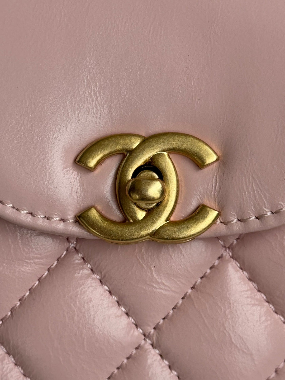 cc 24a nano 19cm kelly shopper bag pastel pink lambskin