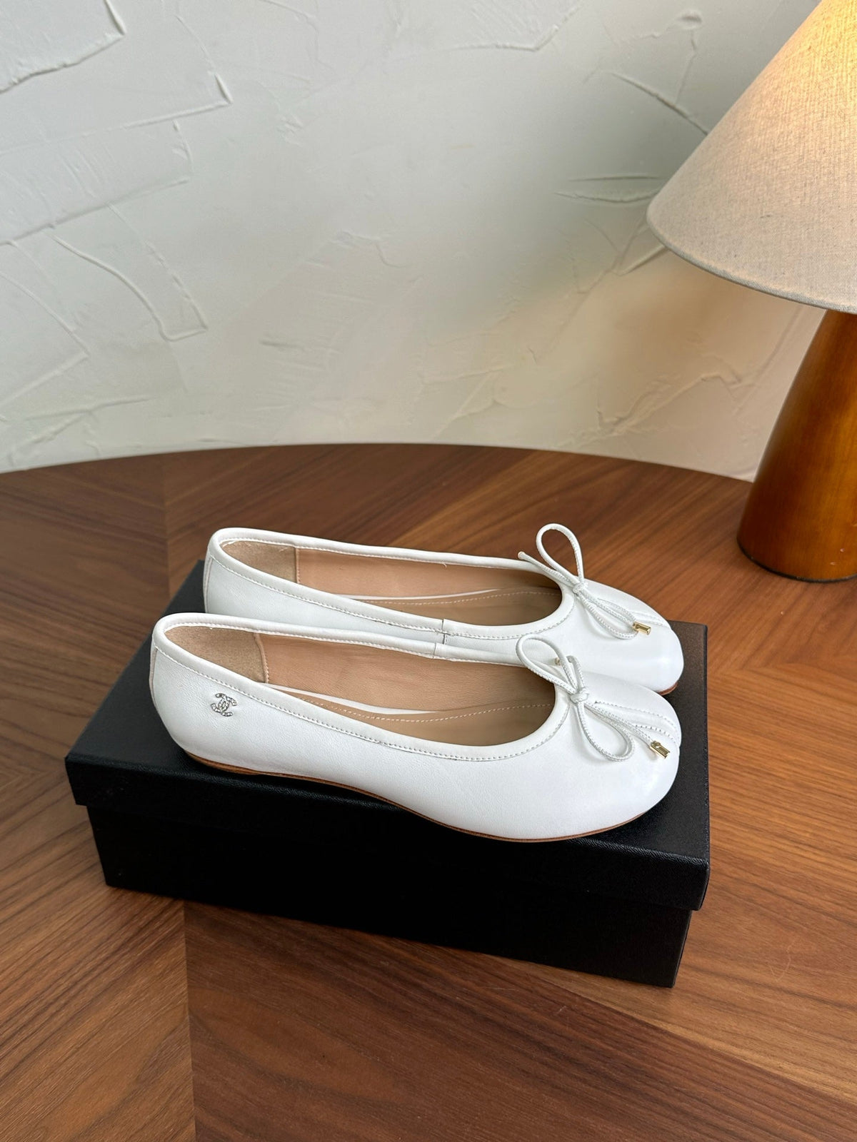 CC 26s Split-Toe Ballet Flat White Lambskin 938194