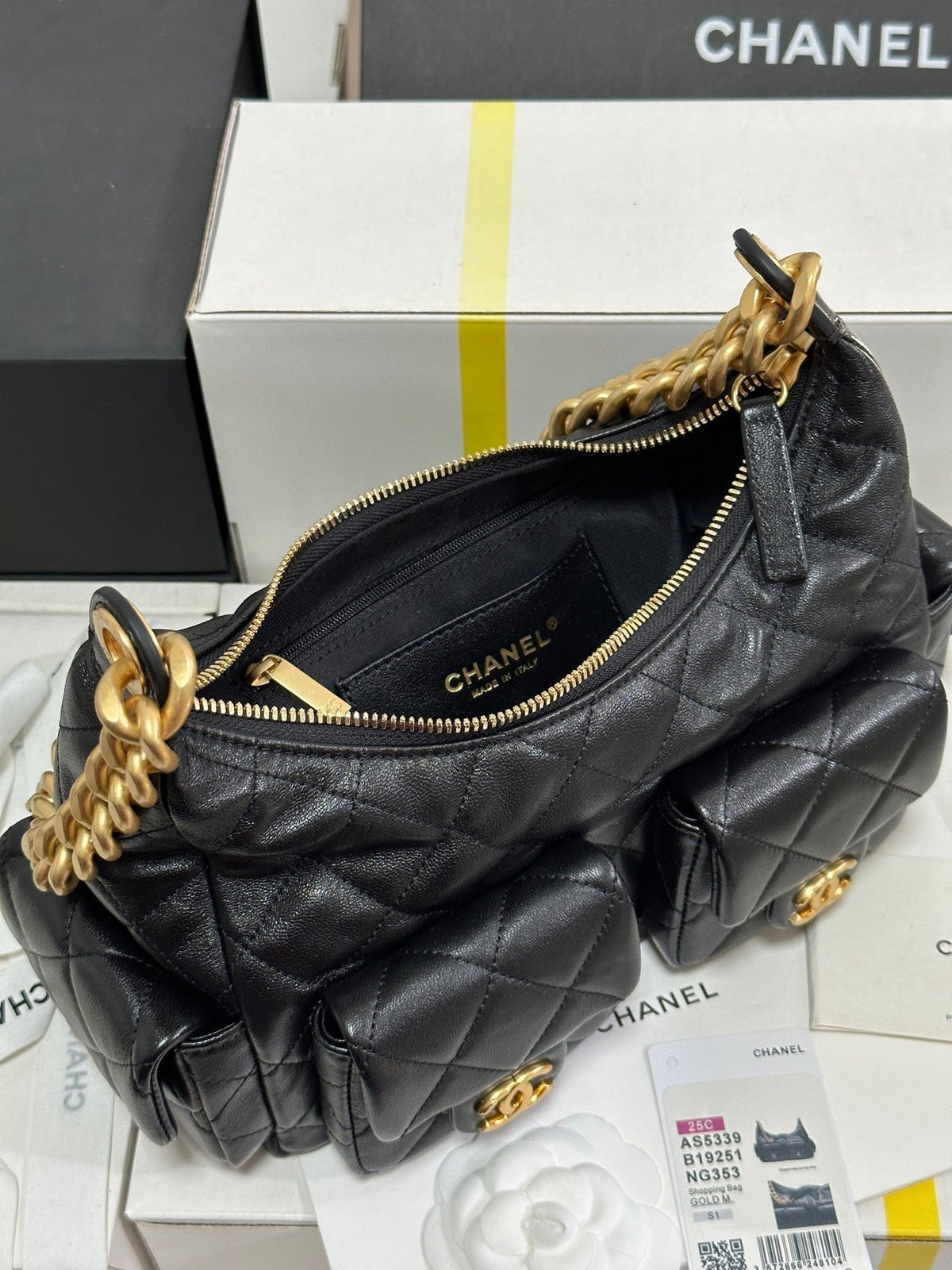 CC 25C Hobo 31cm Black Lambskin Gold Hardware 243540