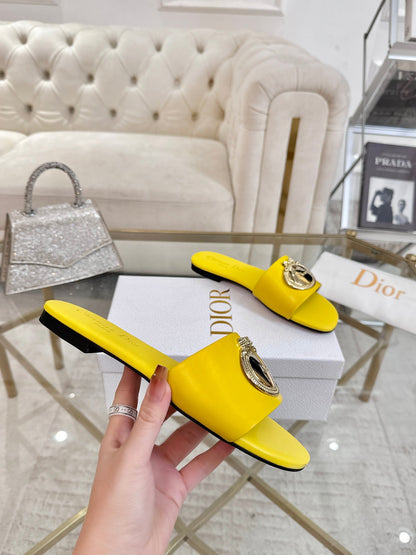 CD 26s Sandals Yellow Leather 667118