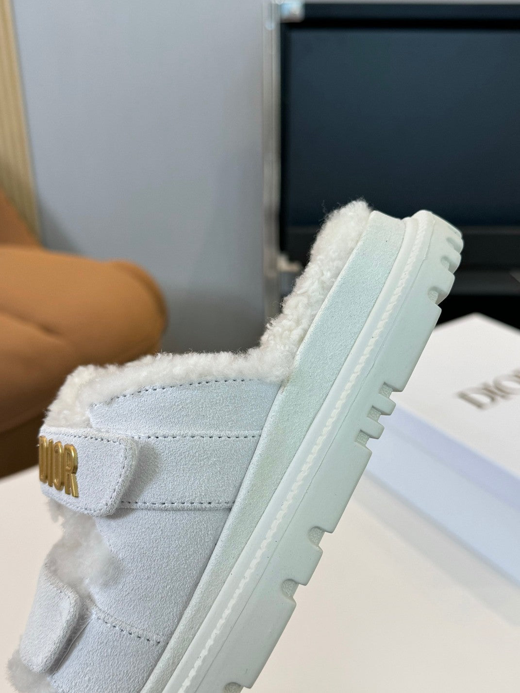 CD Dioract Slide White Suede And Fleece Lining