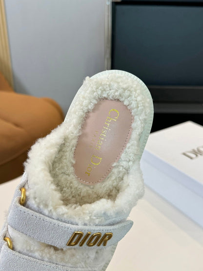 CD Dioract Slide White Suede And Fleece Lining