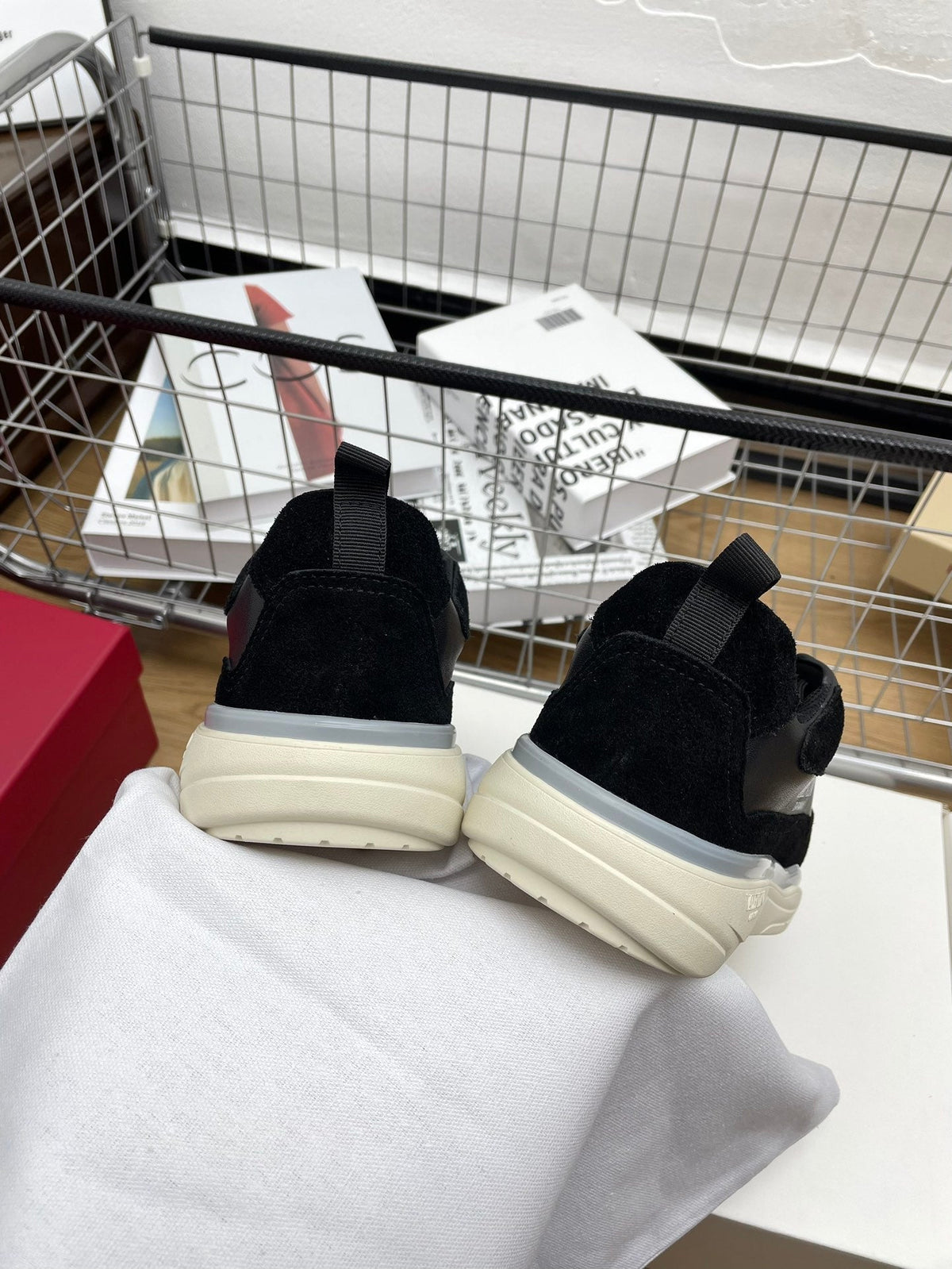 Gumboy Calfskin Sneaker Black 990115