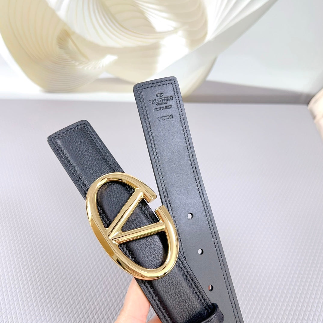 The Bold Edition Belt 34mm Black Calfskin Light Gold Buckle