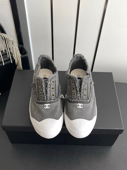 CC 26s Laceless Canvas Sneakers Dark Grey Canvas 945155