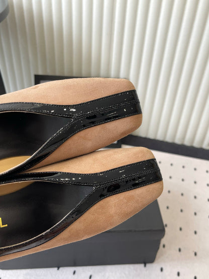 CC 26s Matthieu Blazy Pump 9.5cm Beige Suede 807481