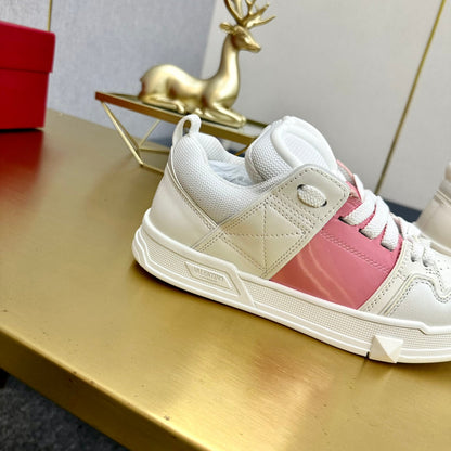 One Stud Sneaker Garavani Calfskin Fabric Light Pink White